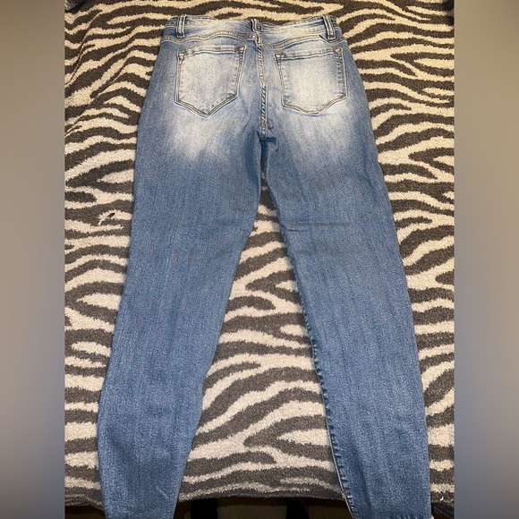 KanCan Ride or Die Medium Wash Skinny - no tags - Picture 5 of 8